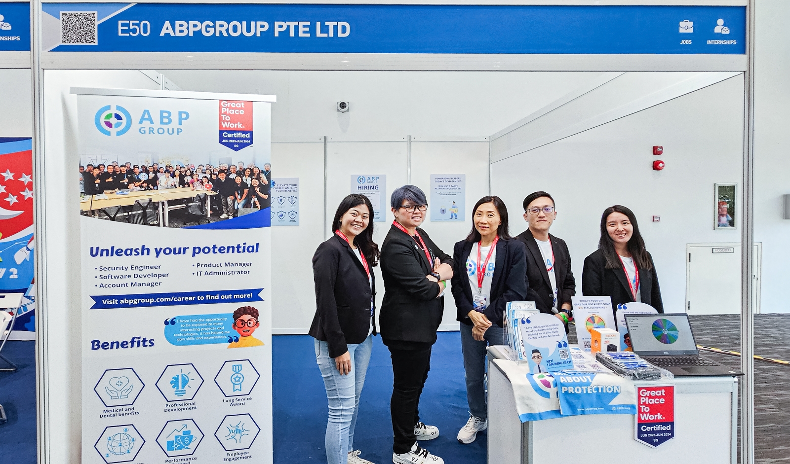 ( from Left to Right: Cindy Ho, Joyce Ng, Audrey Tan, Tang Ming Kiat, Valerie Ooi)